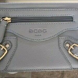 BCBG Paris Gray Textured Leather Goldtone Accent Embroidered Wristlet Purse New